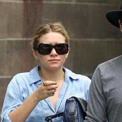 Ashley Olsen and Justin Bartha: Hand-Holding Sweethearts