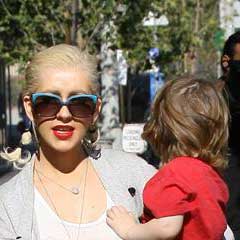 Christina Aguilera: Sexy Mama