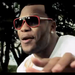 Flo Rida - Turn Around (5,4,3,2,1)　[Official Music Video]