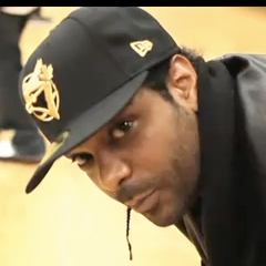 Jim Jones Goes Sneaker Shopping At Flight Club! (Lookin At Jordans) 　[Video]