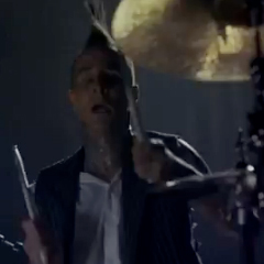 Travis Barker ft Busta Rhymes, Twista, Yelawolf & Lil Jon – Let’s Go　[Official Music Video]