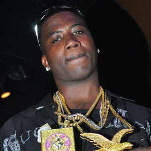 Gucci Mane - Servin’　[Official Music Video]
