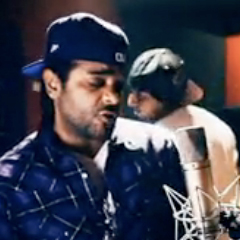 ジム・ジョーンズ ft セン・シティー　Haunted　最新ミュージックビデオ